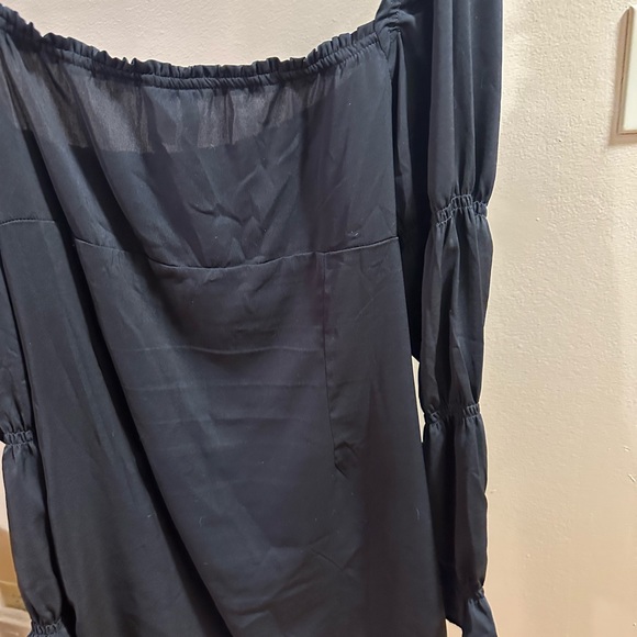 Black long sleeve ruffle dress - Picture 2 of 9